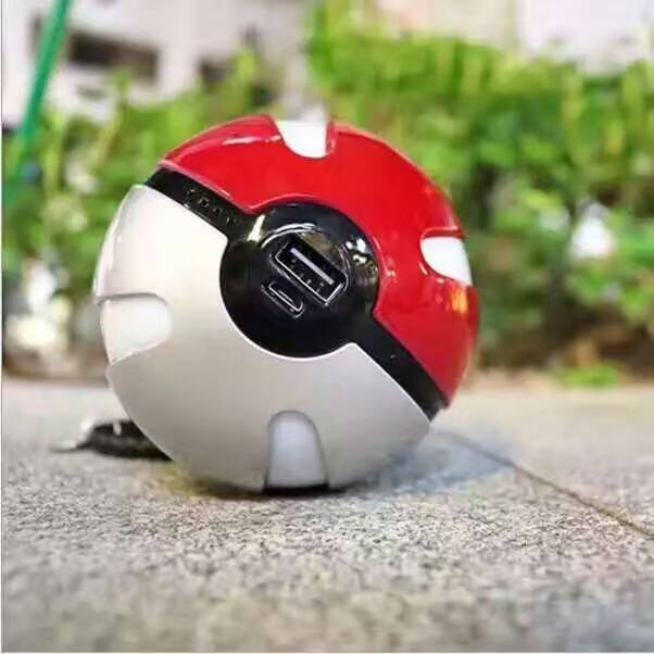 Pokemon – Pokeball Power Bank with LED Light (10.000mA) Phone Accessories