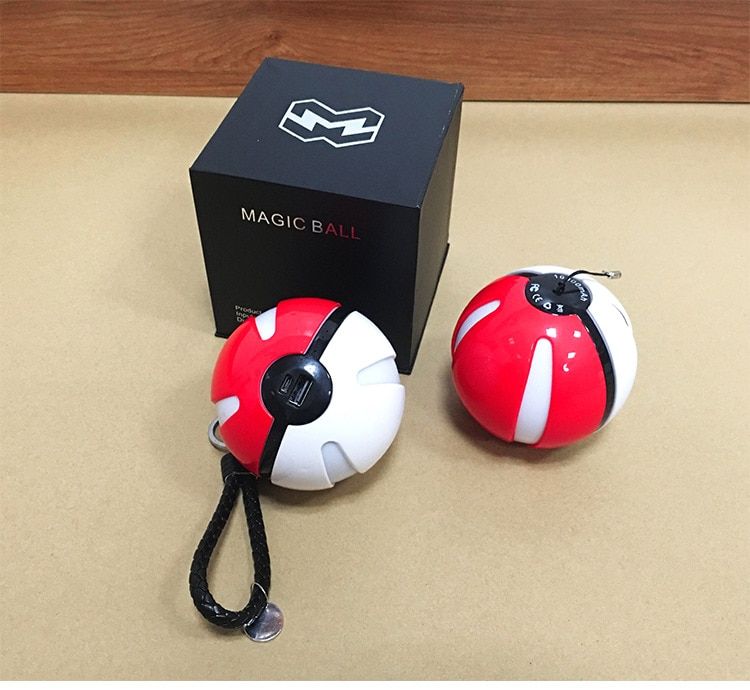 Pokemon – Pokeball Power Bank with LED Light (10.000mA) Phone Accessories