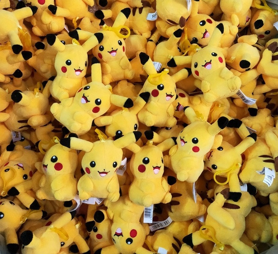 Pokemon – Pikachu Themed Cute Small Plush Dolls for Keychains (20 Pieces/Lot) Dolls & Plushies