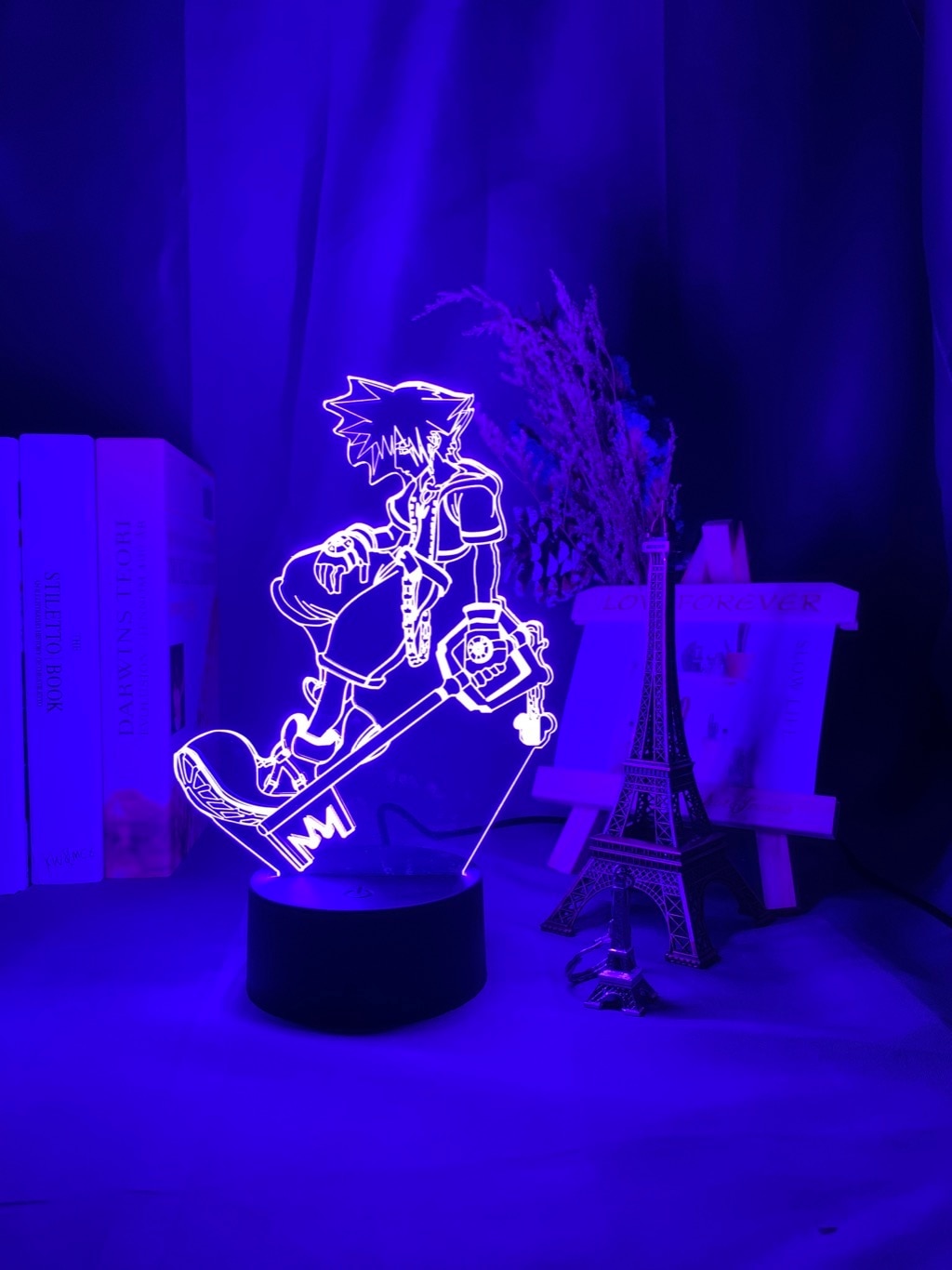 Kingdom Hearts – Sora Themed Beautiful LED Night Lamp (7/16 Colors) Lamps